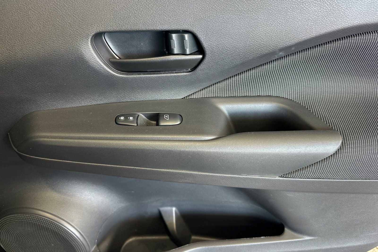2018 Nissan Kicks S