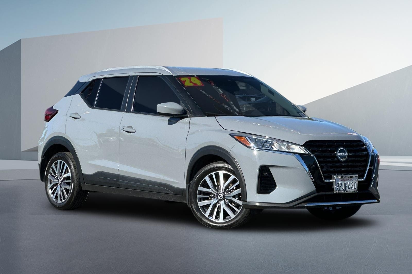 2024 Nissan Kicks SV