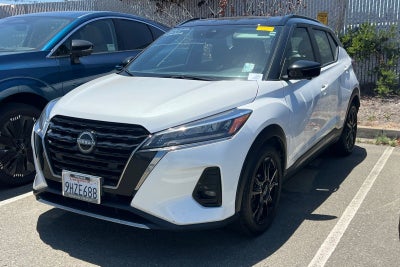 2023 Nissan Kicks SR