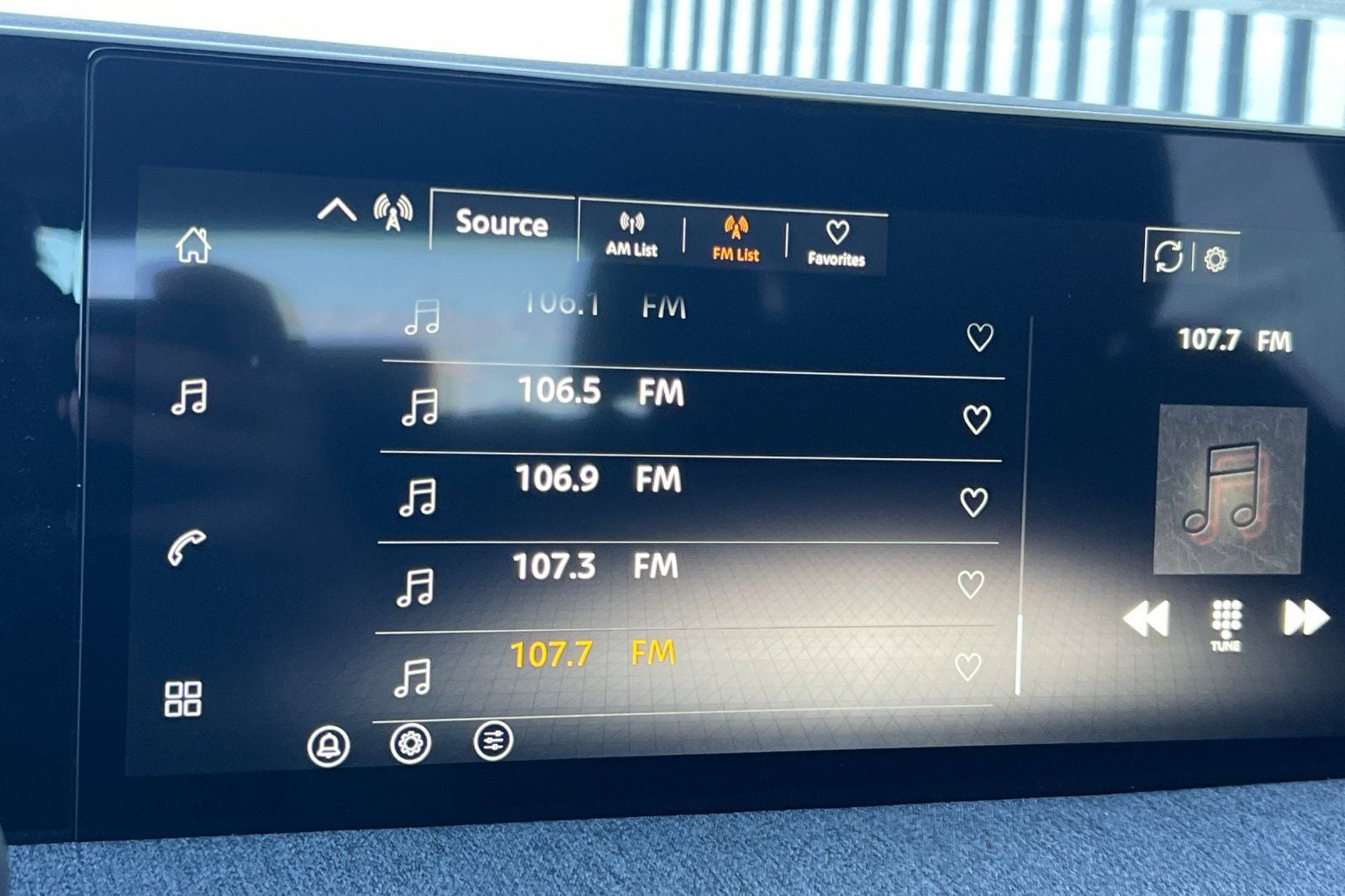 2027 Nissan Kicks S