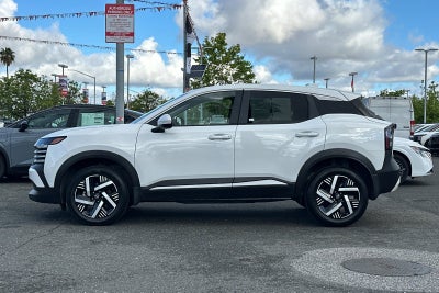 2025 Nissan Kicks SV