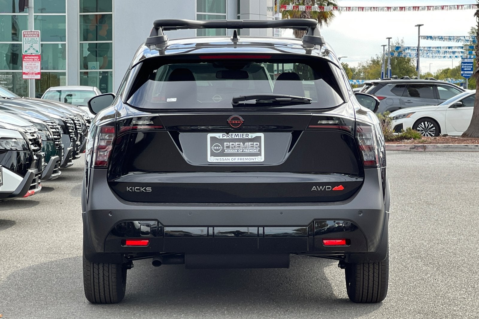 2027 Nissan Kicks SV