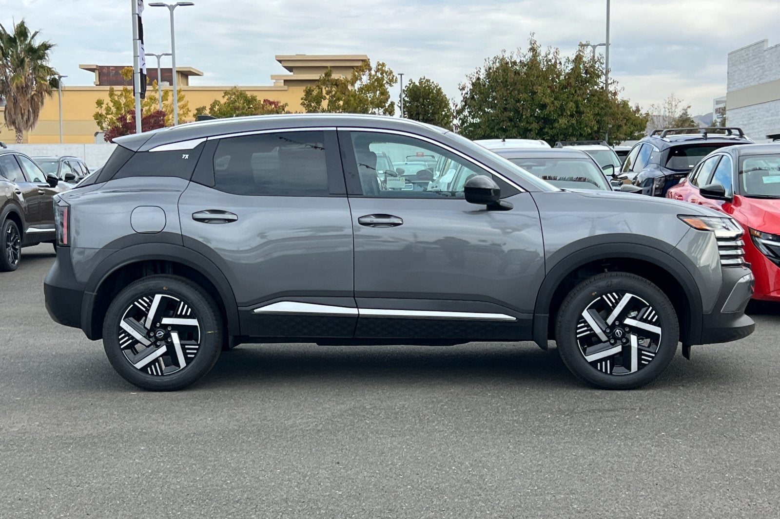 2027 Nissan Kicks SV