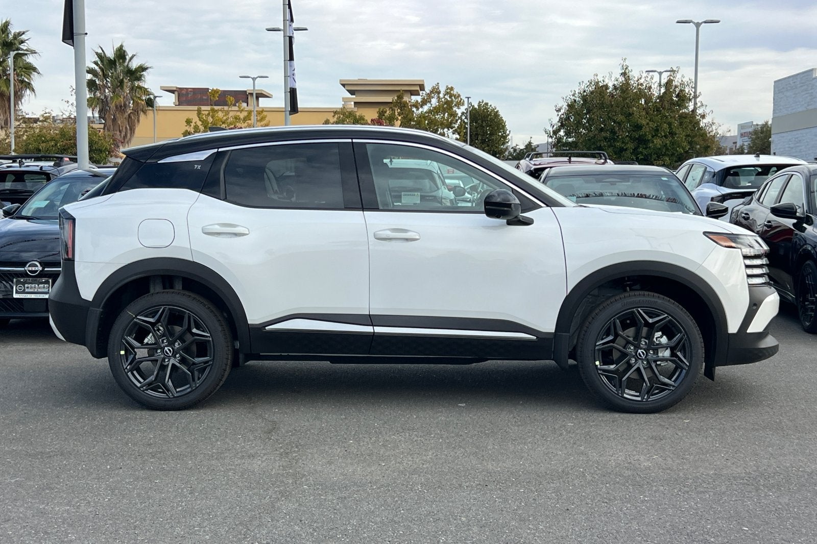 2027 Nissan Kicks SR