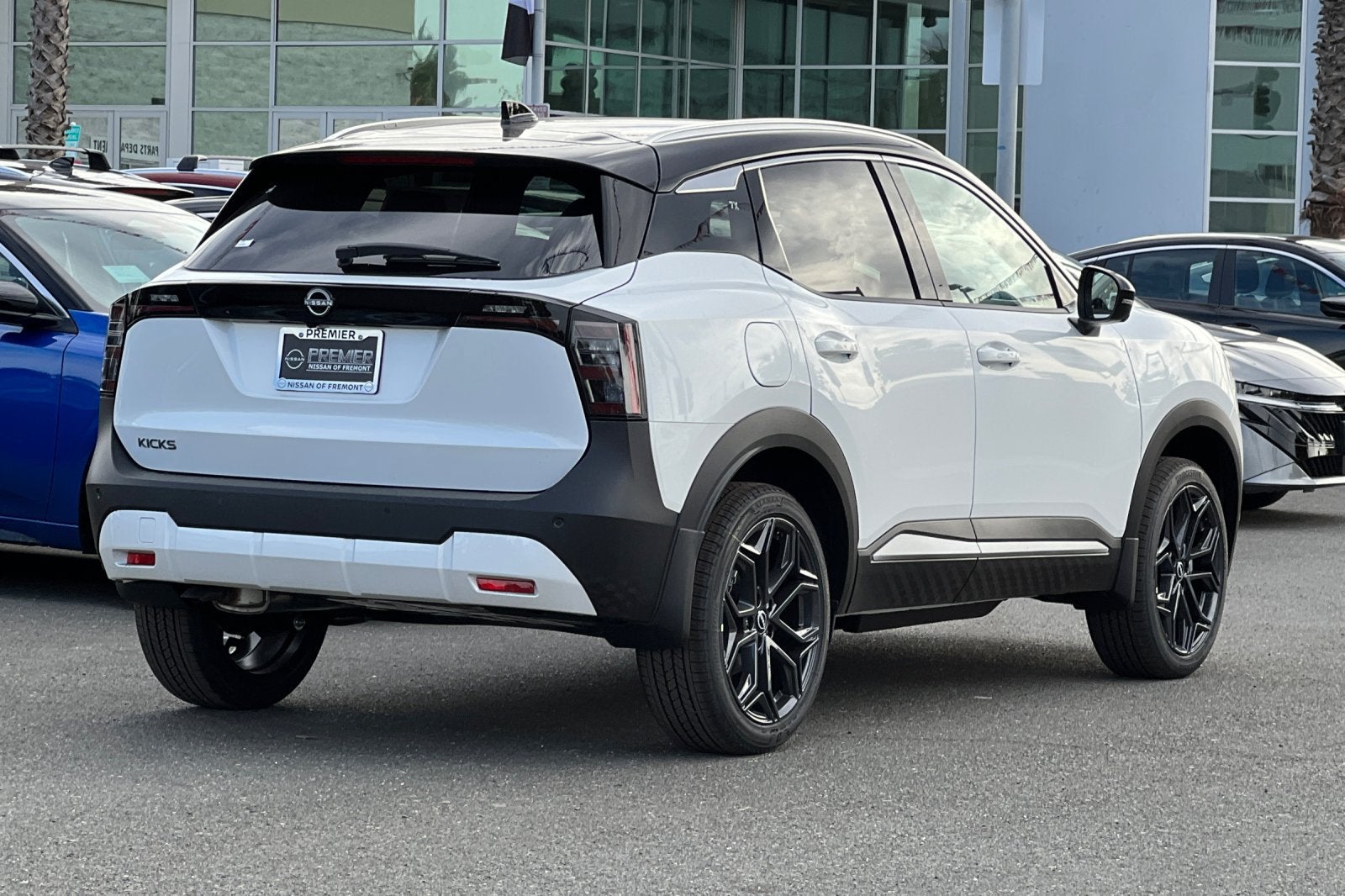 2027 Nissan Kicks SR