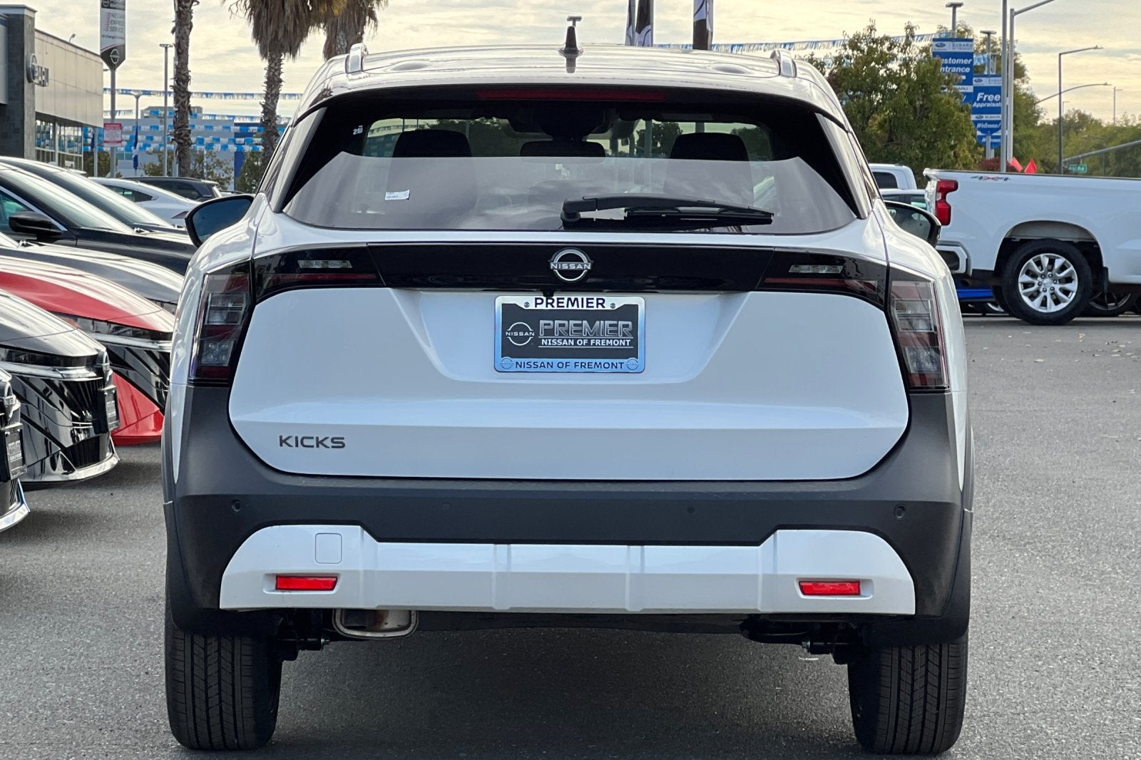 2027 Nissan Kicks SR