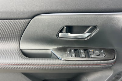 2027 Nissan Kicks SR