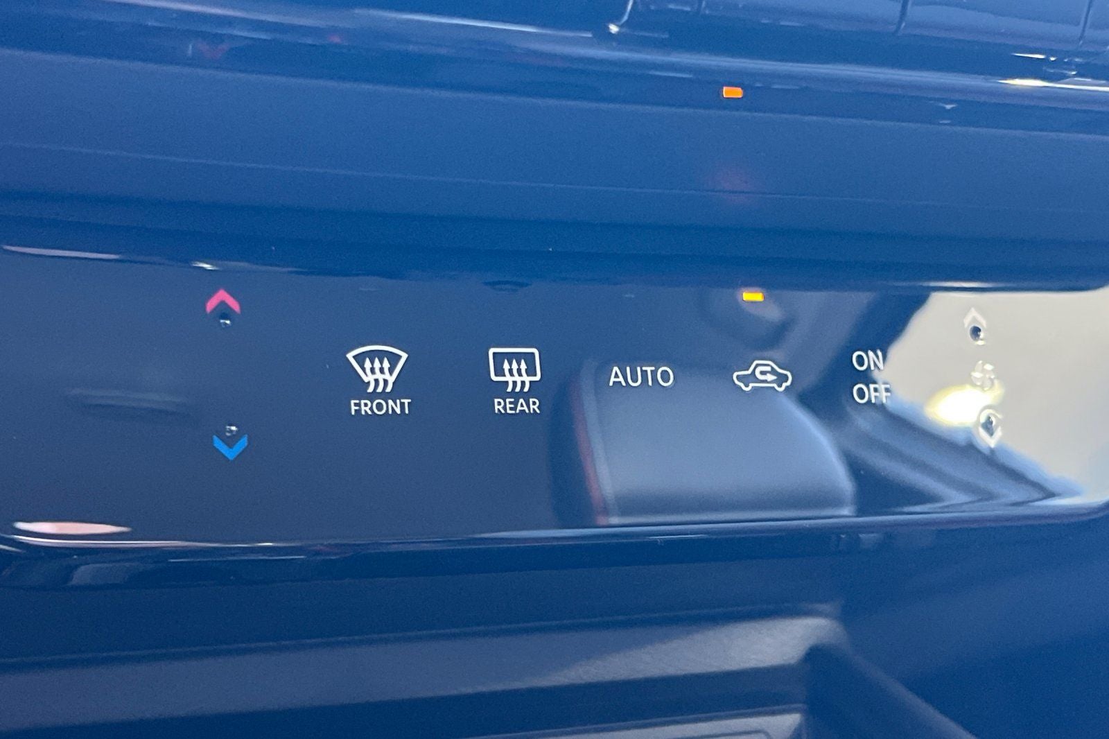 2027 Nissan Kicks SR