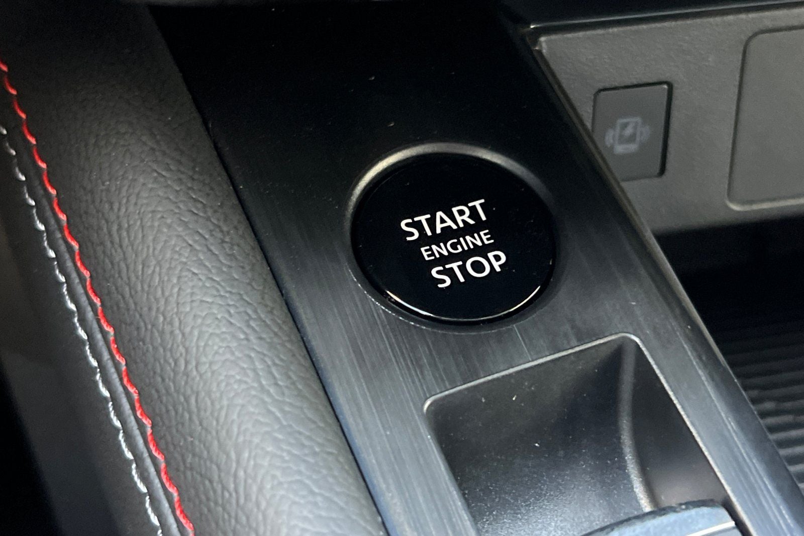 2027 Nissan Kicks SR