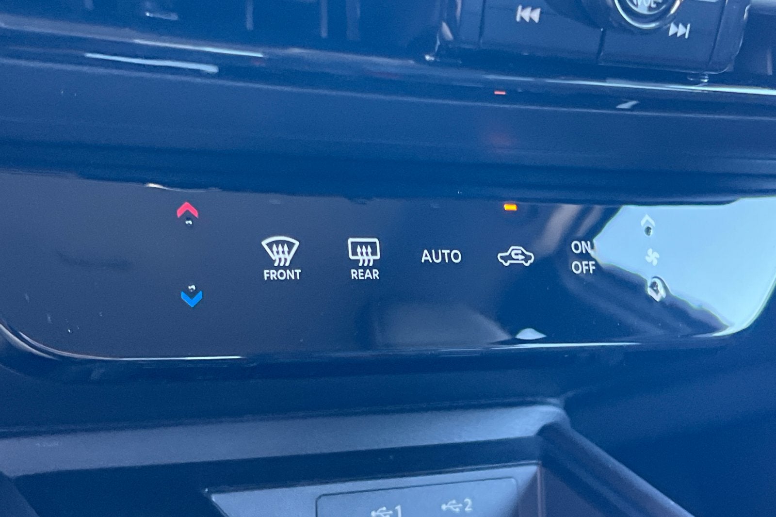 2027 Nissan Kicks SR