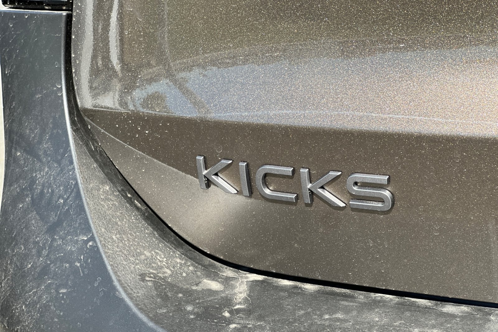 2027 Nissan Kicks SR