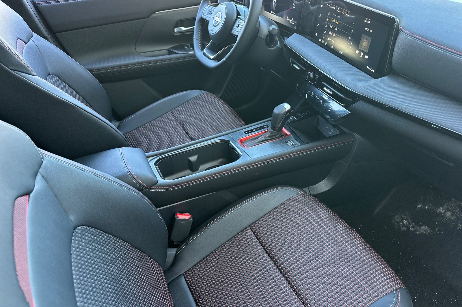 2027 Nissan Kicks SR