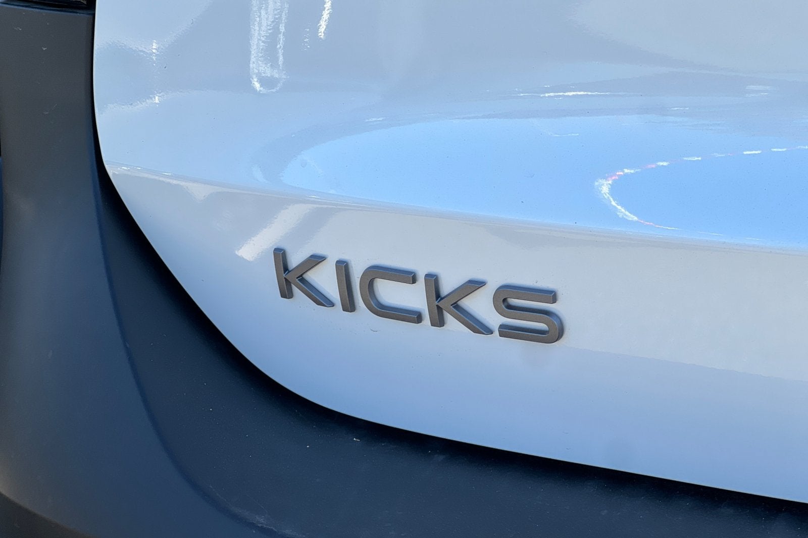2027 Nissan Kicks SR