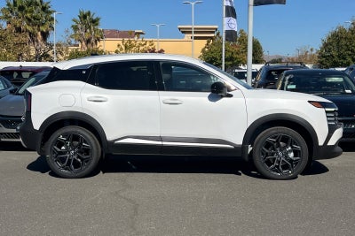2027 Nissan Kicks SR