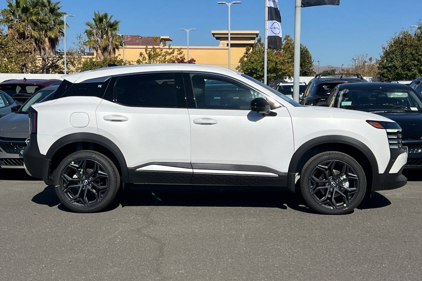 2027 Nissan Kicks SR