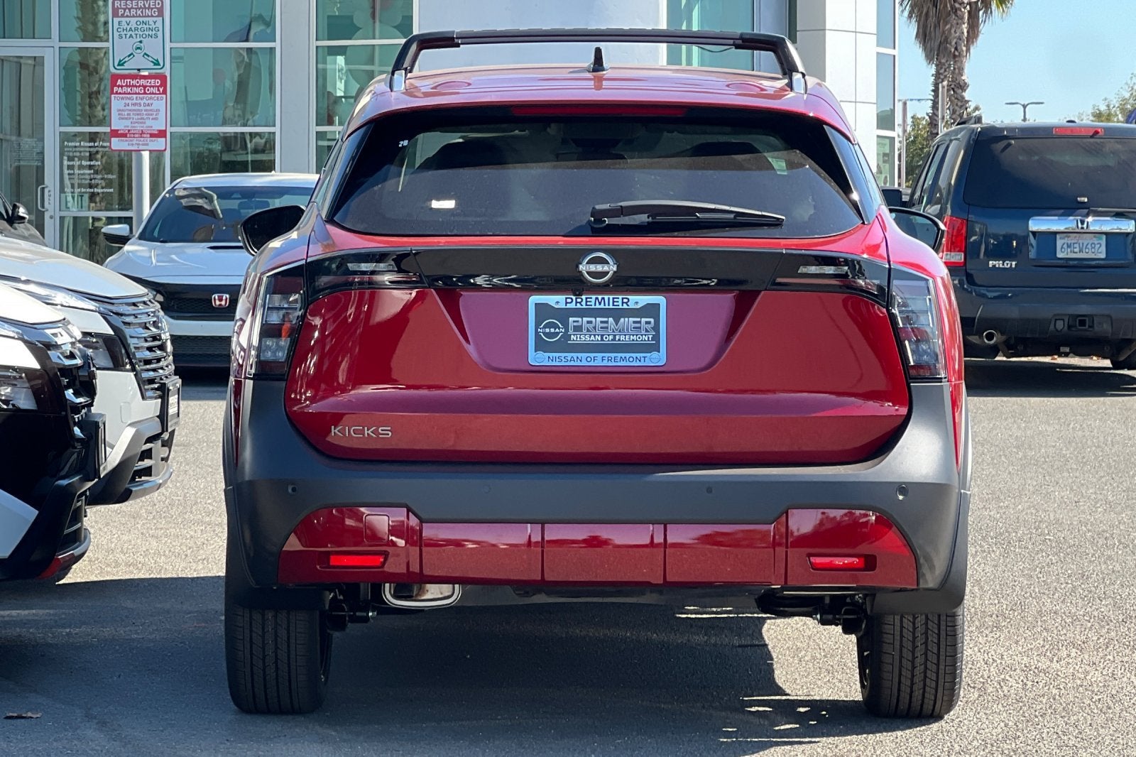 2027 Nissan Kicks SR