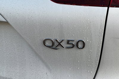 2023 INFINITI QX50 LUXE
