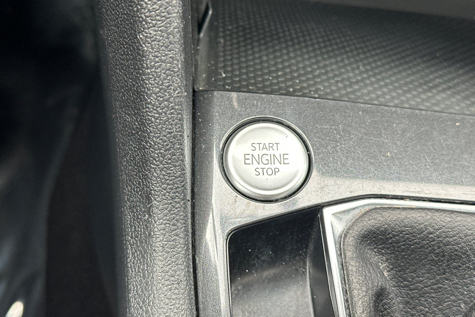 2022 Volkswagen Tiguan 2.0T S