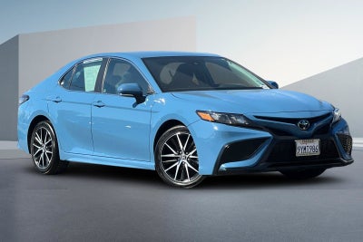 2024 Toyota Camry SE
