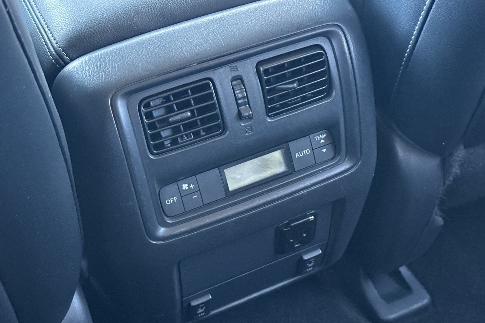 2015 Nissan Pathfinder SL