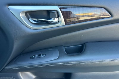 2015 Nissan Pathfinder SL