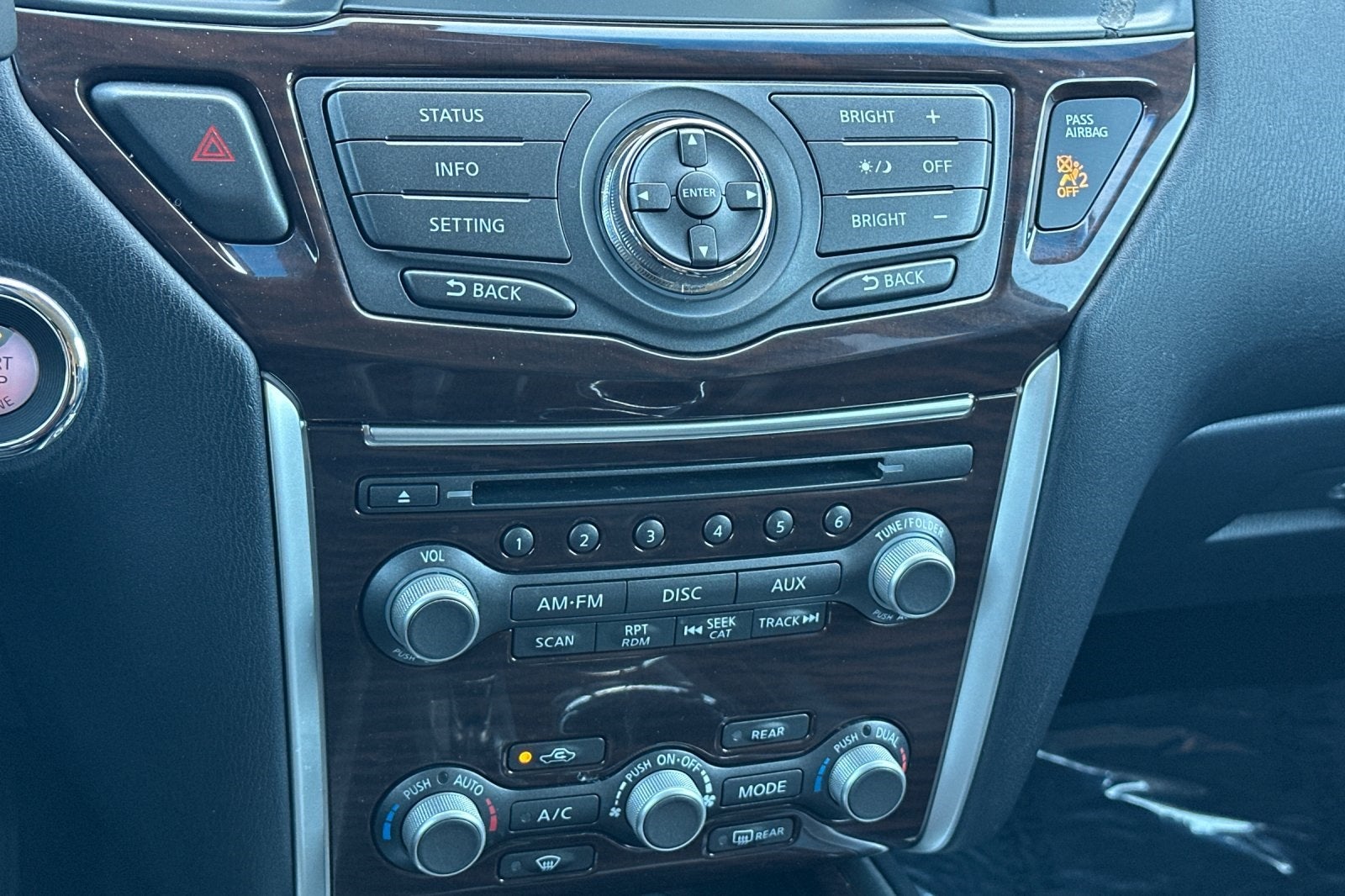 2015 Nissan Pathfinder SL