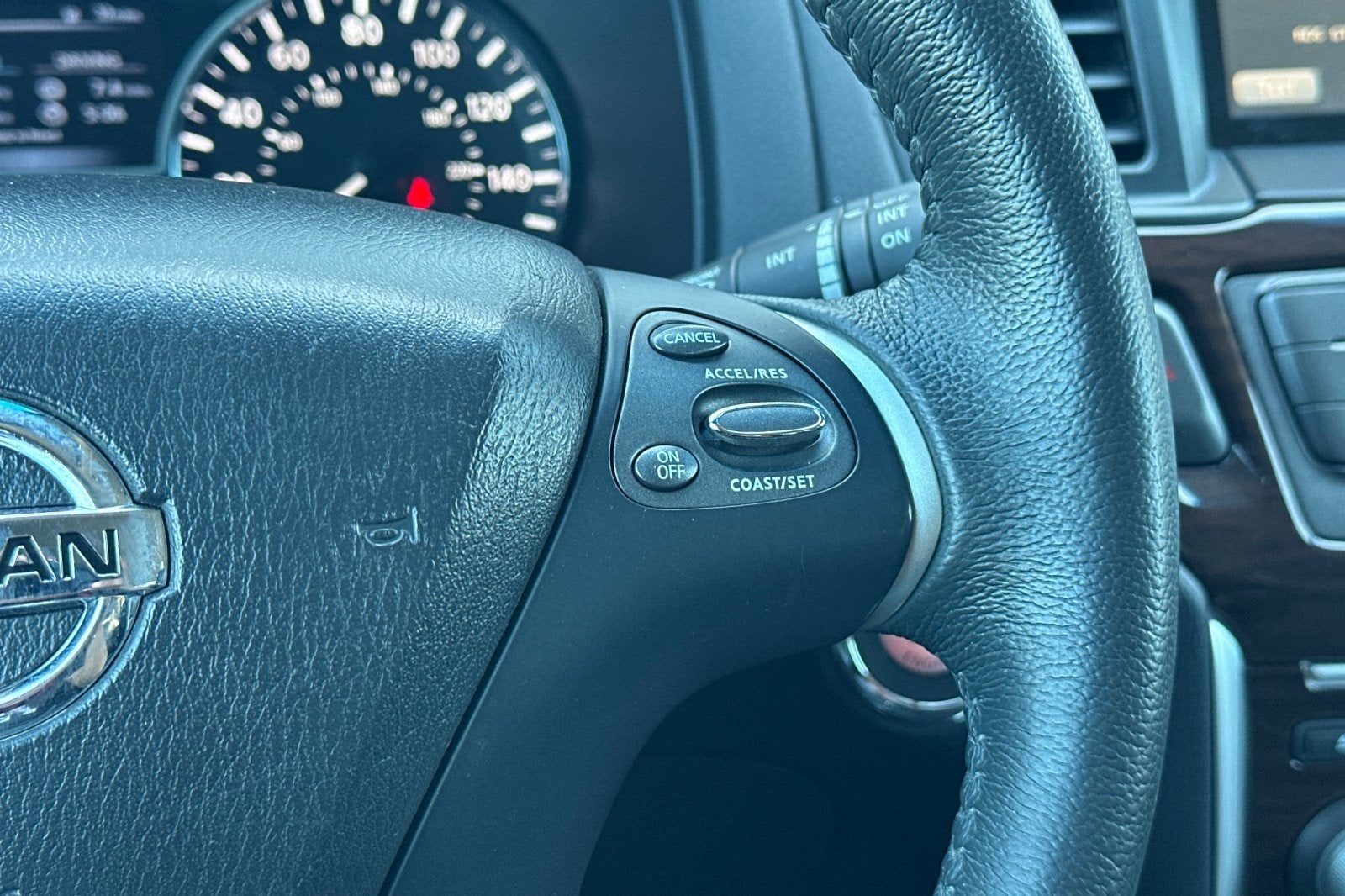 2015 Nissan Pathfinder SL