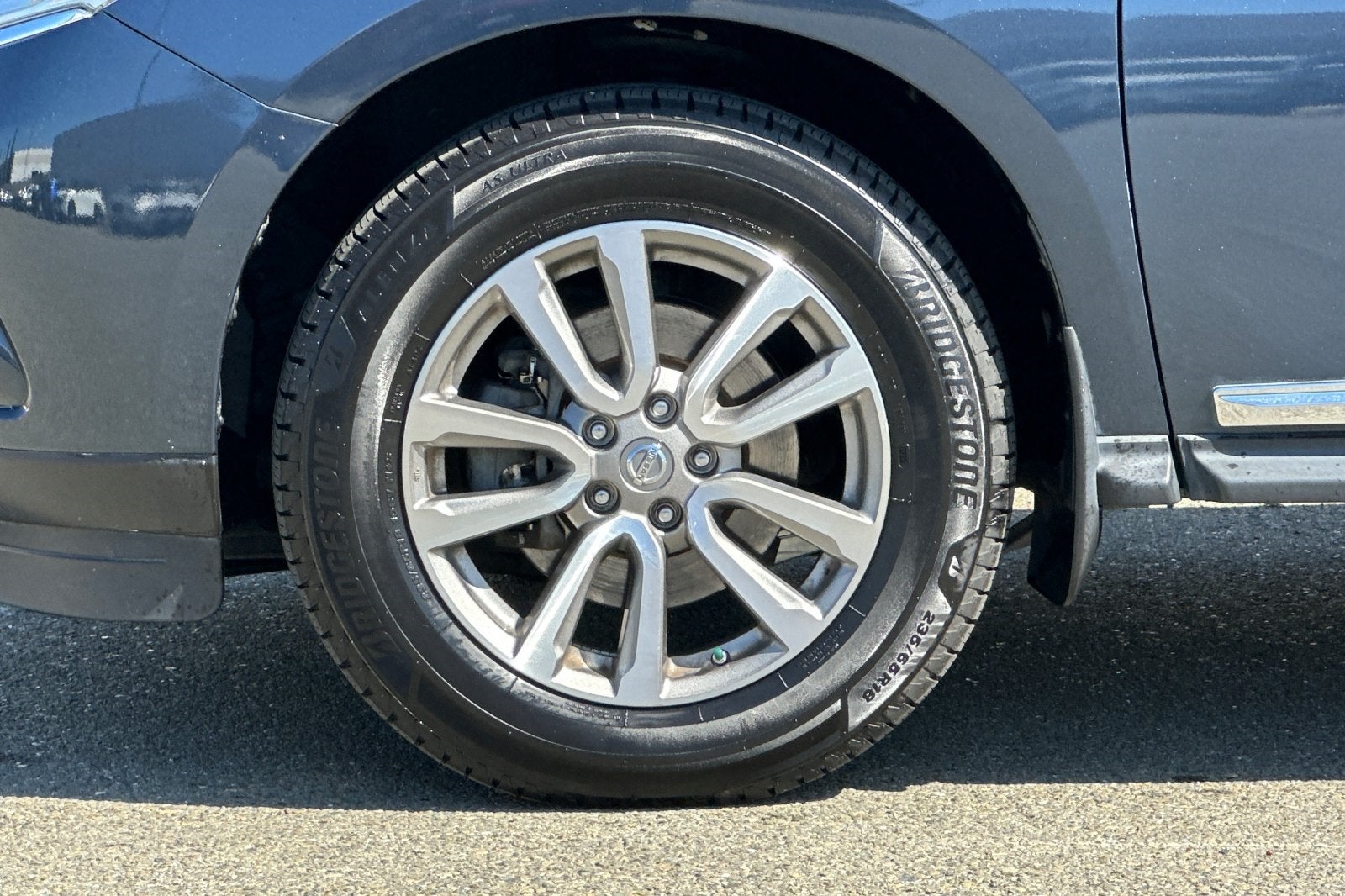 2015 Nissan Pathfinder SL