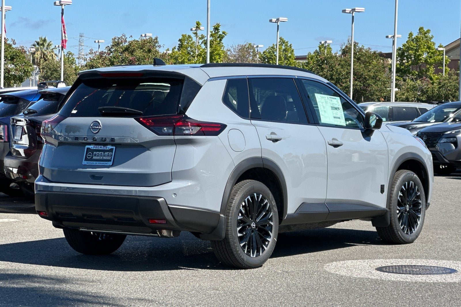 2026 Nissan Rogue Dark Armor