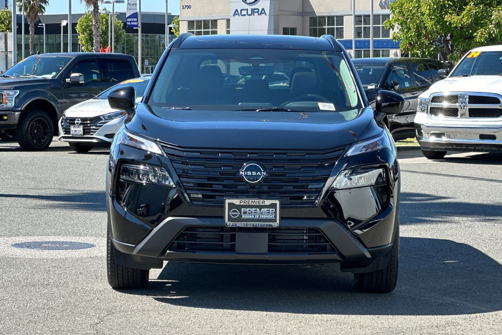 2026 Nissan Rogue Dark Armor