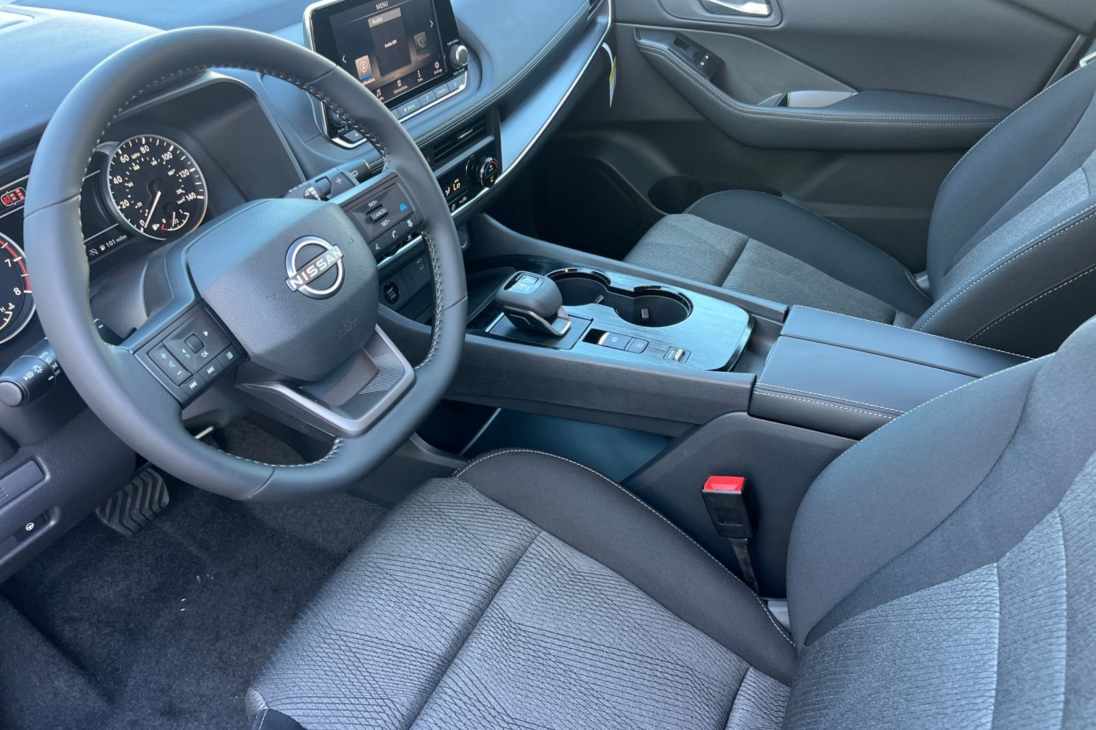 2027 Nissan Rogue SV