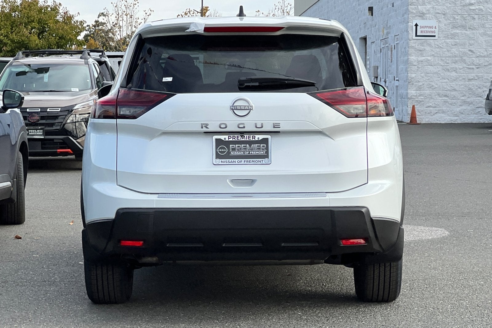 2027 Nissan Rogue SV