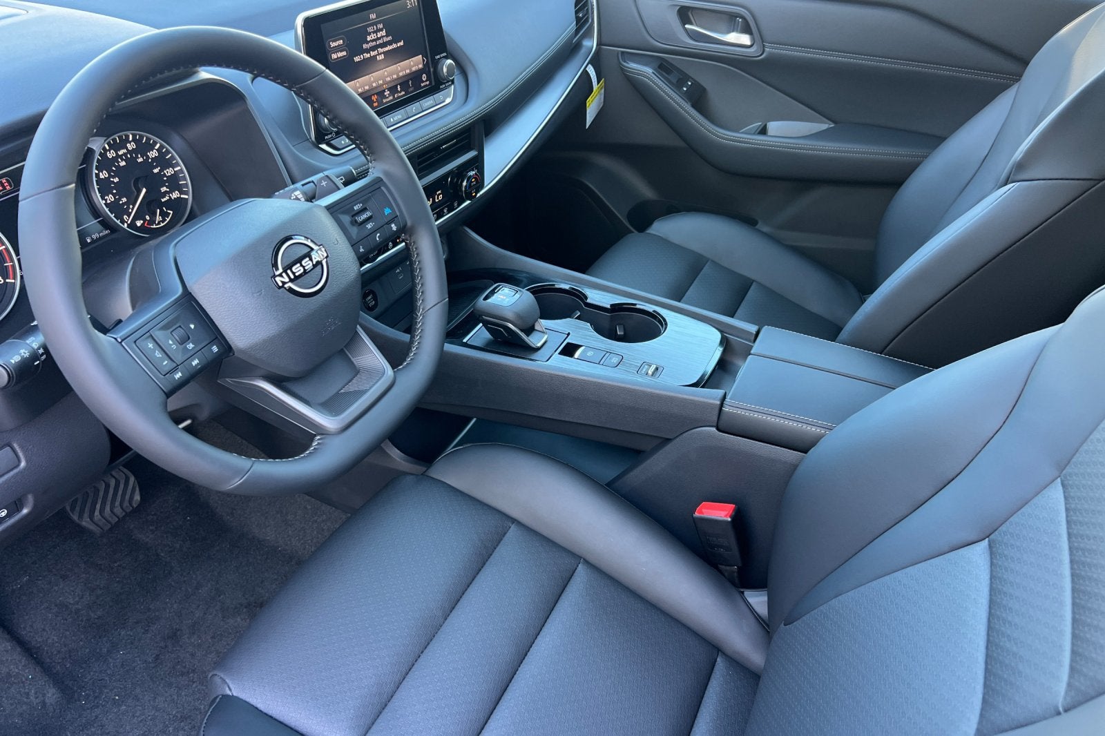 2027 Nissan Rogue Dark Armor