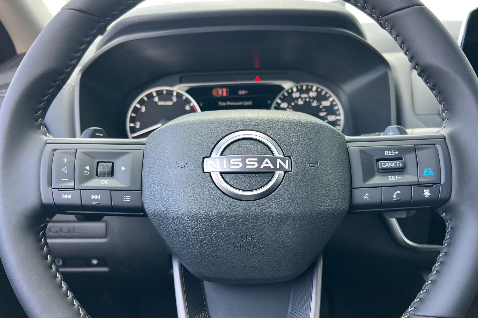 2027 Nissan Rogue SV