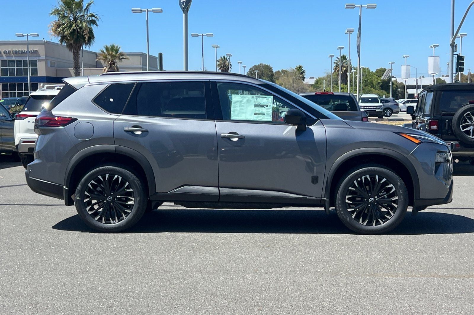 2026 Nissan Rogue Dark Armor