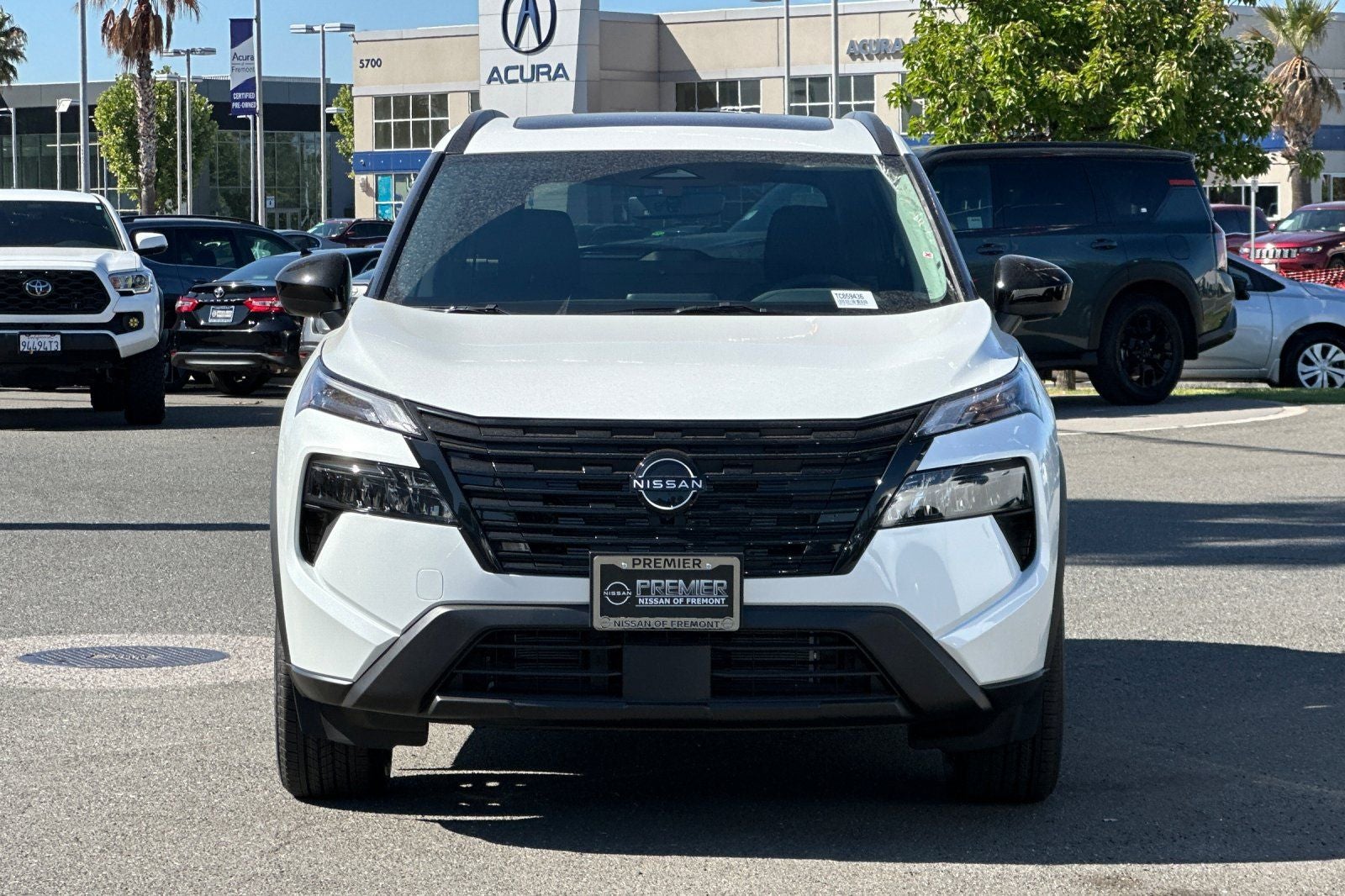 2026 Nissan Rogue Dark Armor