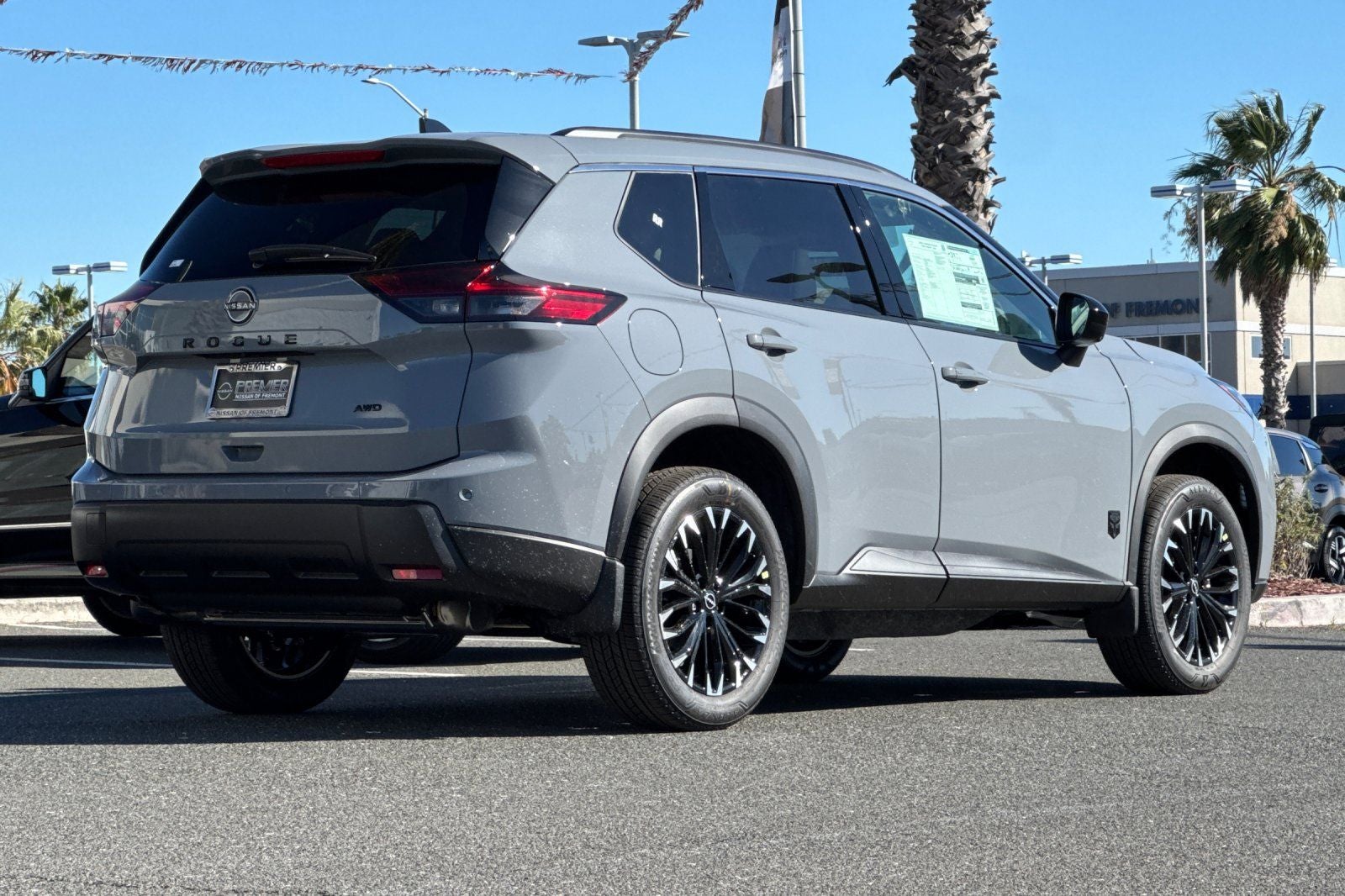 2026 Nissan Rogue Dark Armor