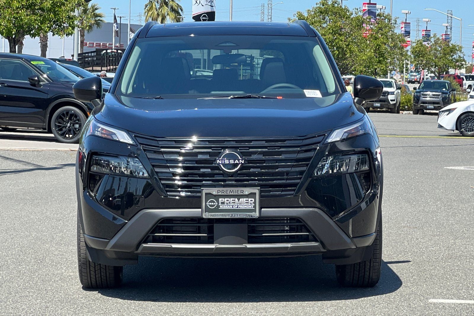 2026 Nissan Rogue Dark Armor