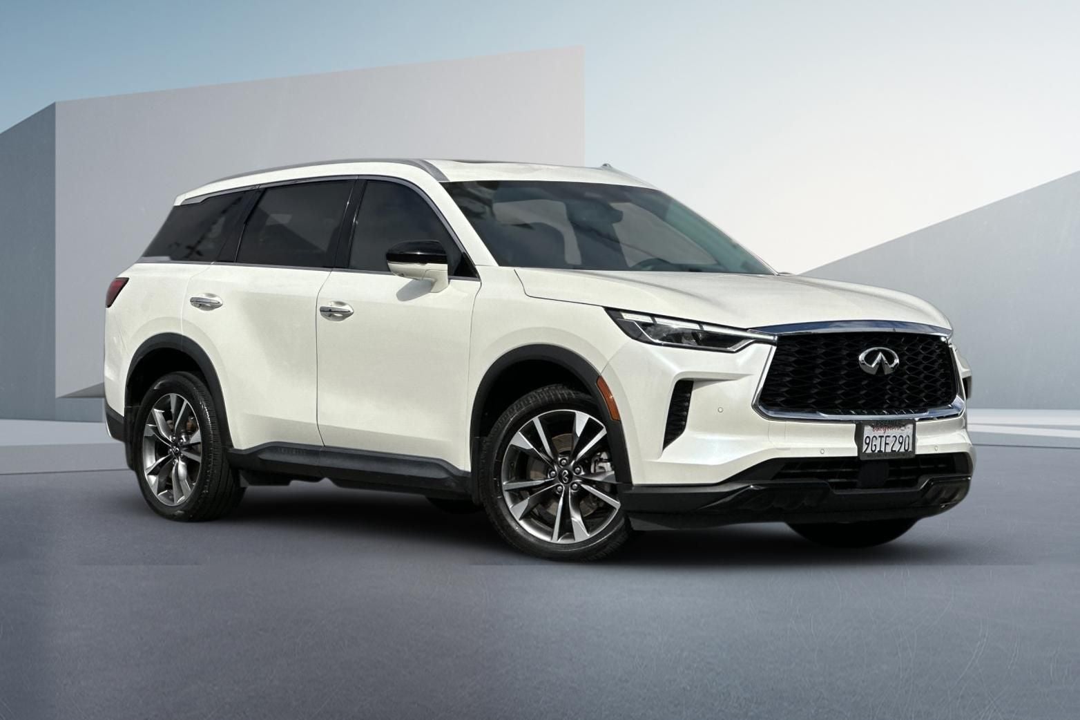 2023 INFINITI QX60 LUXE