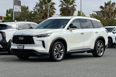 2023 INFINITI QX60 LUXE