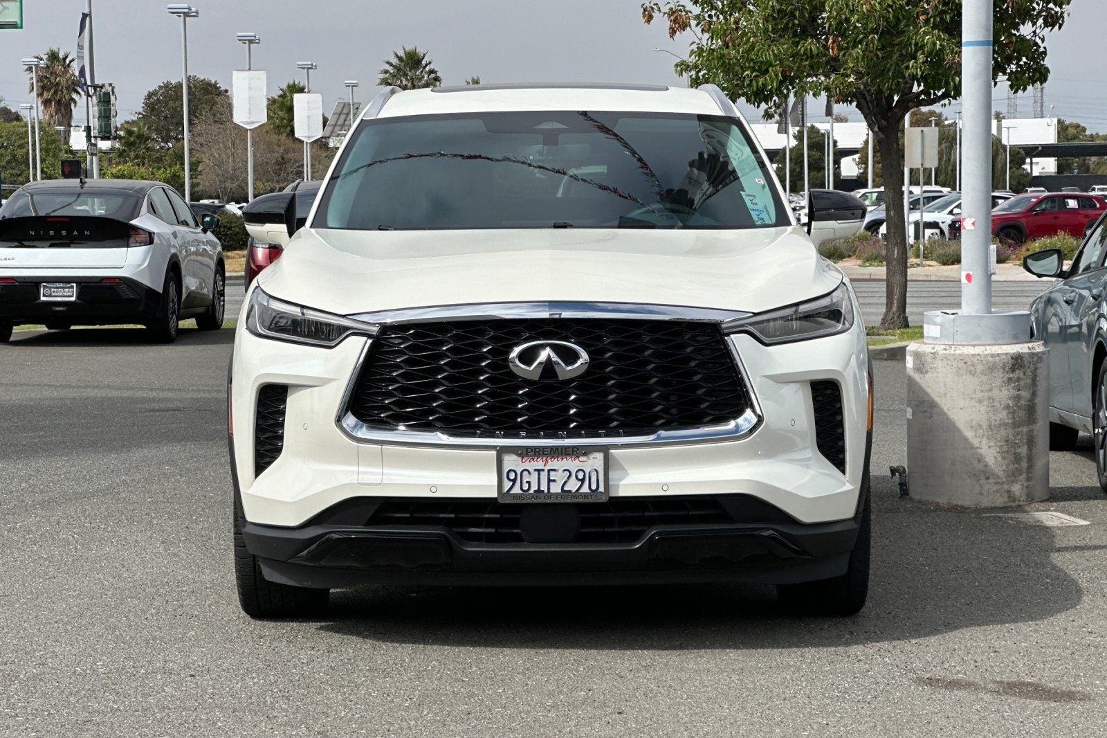 2023 INFINITI QX60 LUXE