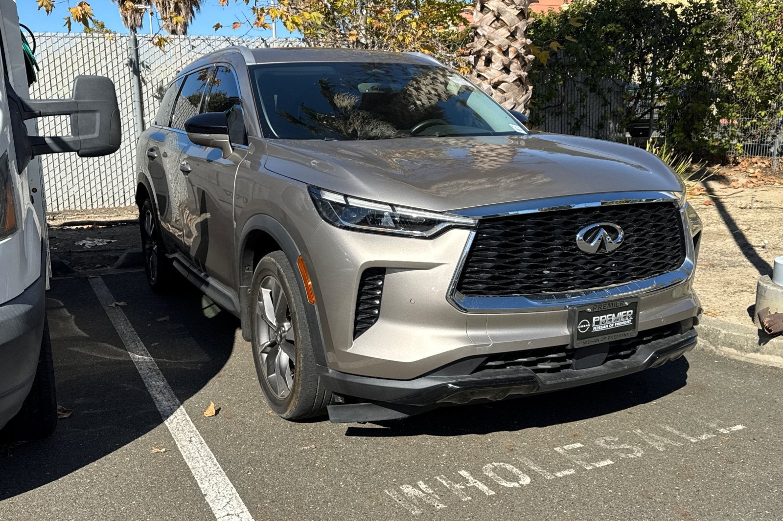 2023 INFINITI QX60 LUXE