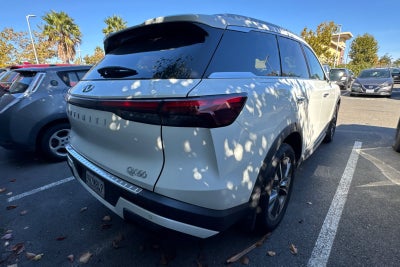 2023 INFINITI QX60 LUXE