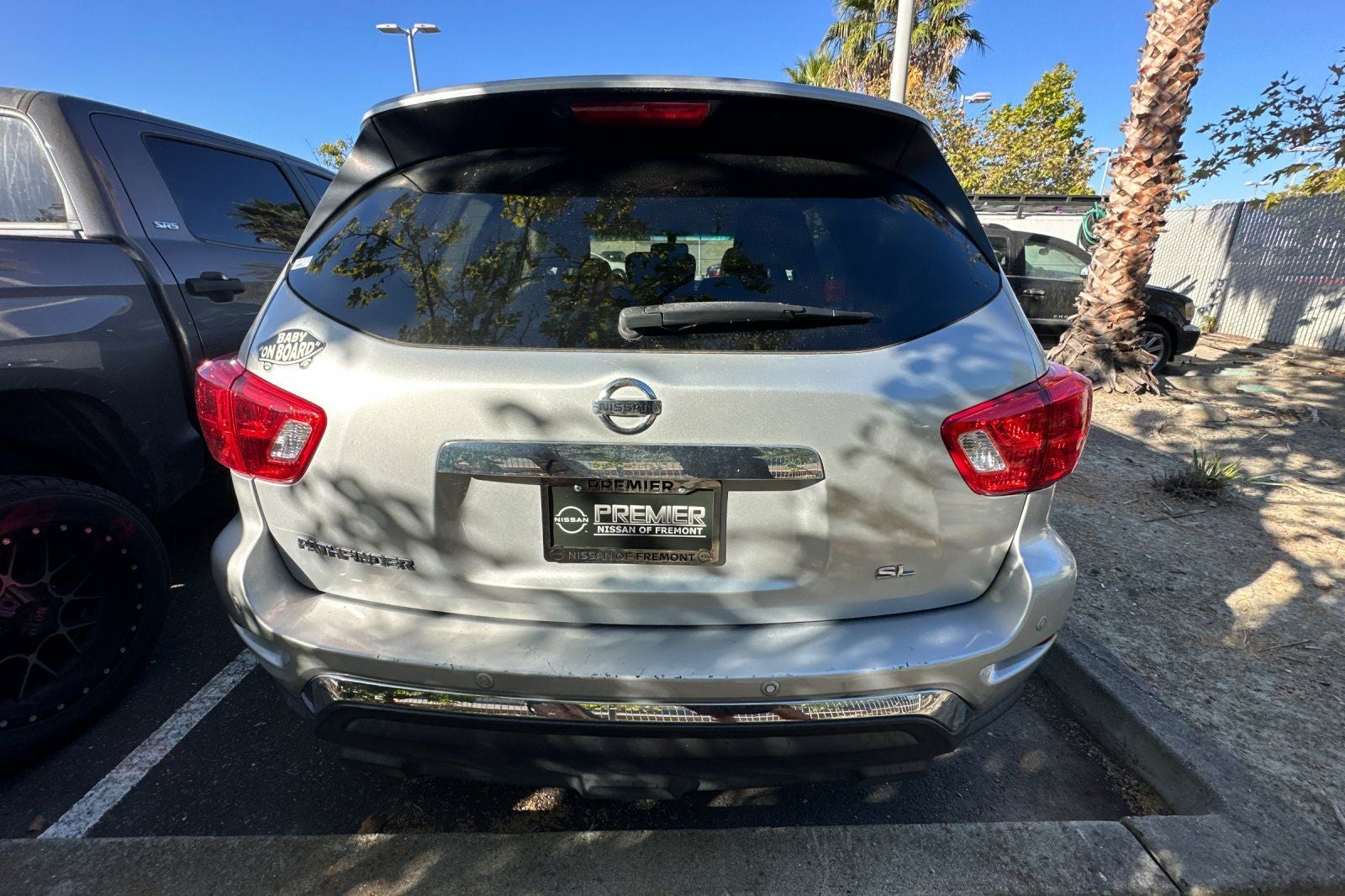 2017 Nissan Pathfinder SL