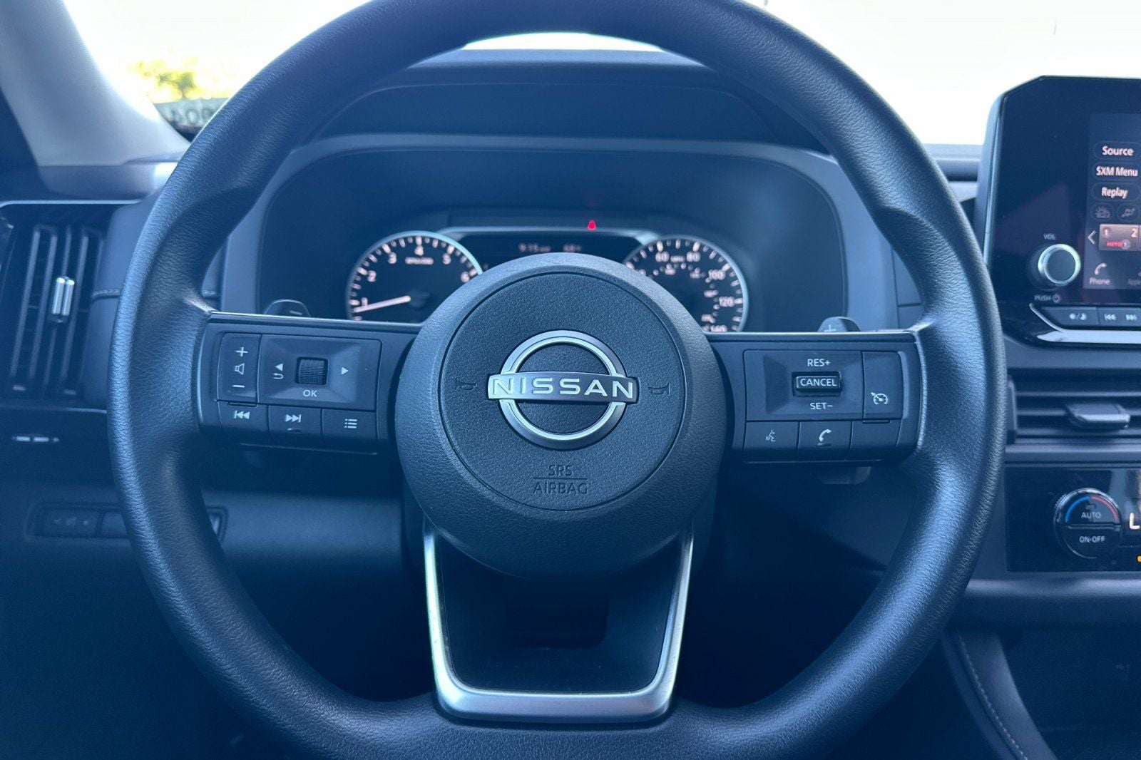 2024 Nissan Pathfinder S