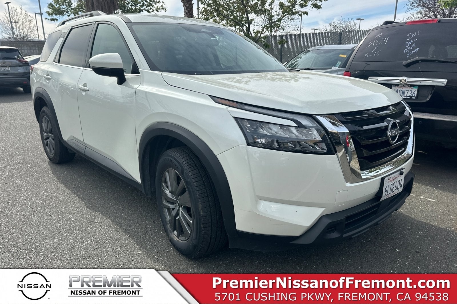 2024 Nissan Pathfinder SV