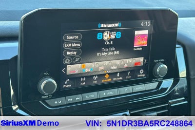 2024 Nissan Pathfinder SV