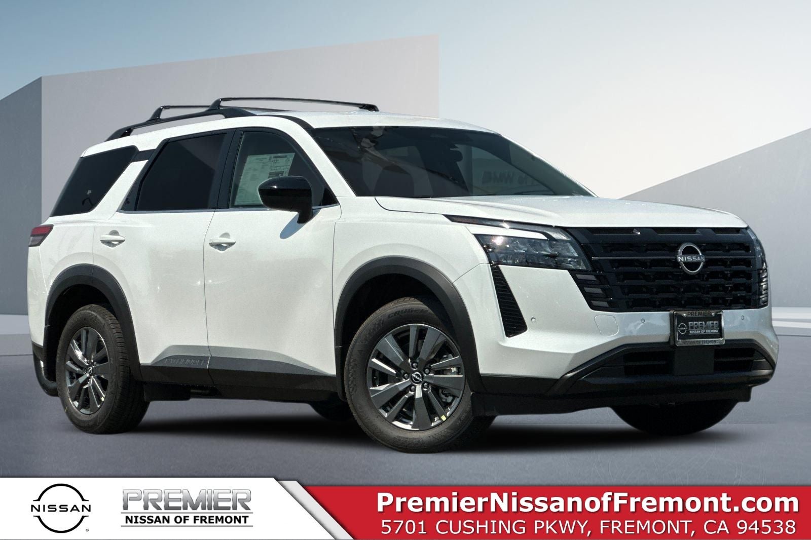 2026 Nissan Pathfinder SV