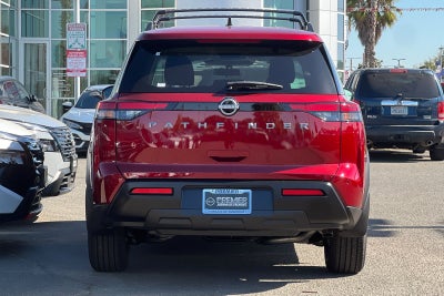 2026 Nissan Pathfinder SV