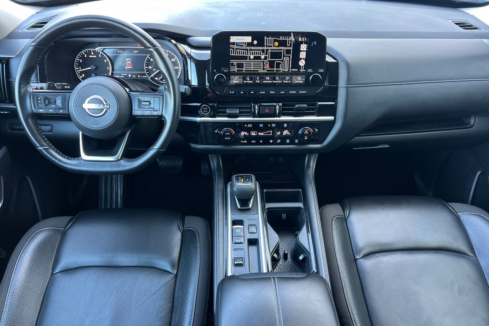 2024 Nissan Pathfinder SL